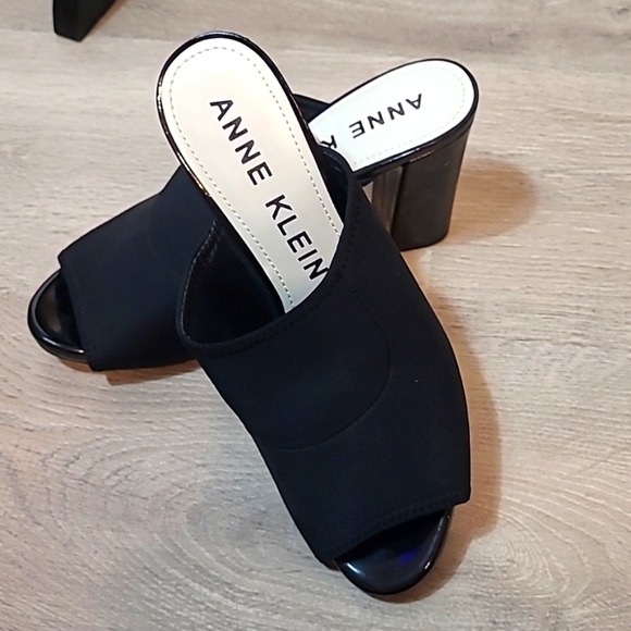 Anne Klein Peep Toe Mule - size 9 M - Picture 2 of 10